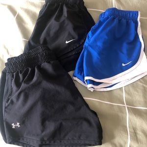 Set of 3 athletic shorts.